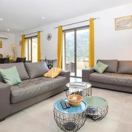 4 Bedroom Gorgeous In * Feliceto