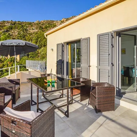 4 Bedroom Gorgeous In * Feliceto