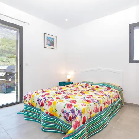 4 Bedroom Gorgeous In Feliceto