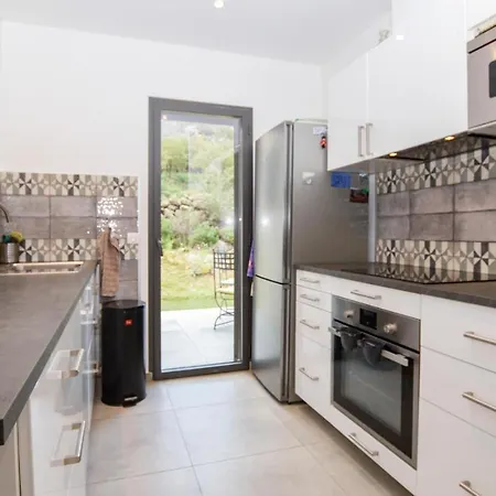 Holiday home 4 Bedroom Gorgeous In *