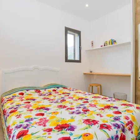 4 Bedroom Gorgeous In Feliceto